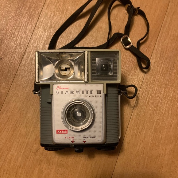 Kodak Starmite II 1962 Vintage Camera - Picture 3 of 4